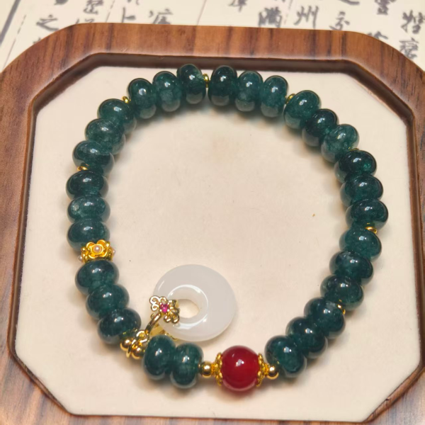 翡翠平安扣单圈手链带礼盒MK1062