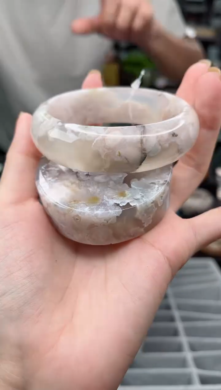 【闪购商品】石英质玉手镯未镶嵌61圈口（赠品镯心）1571445