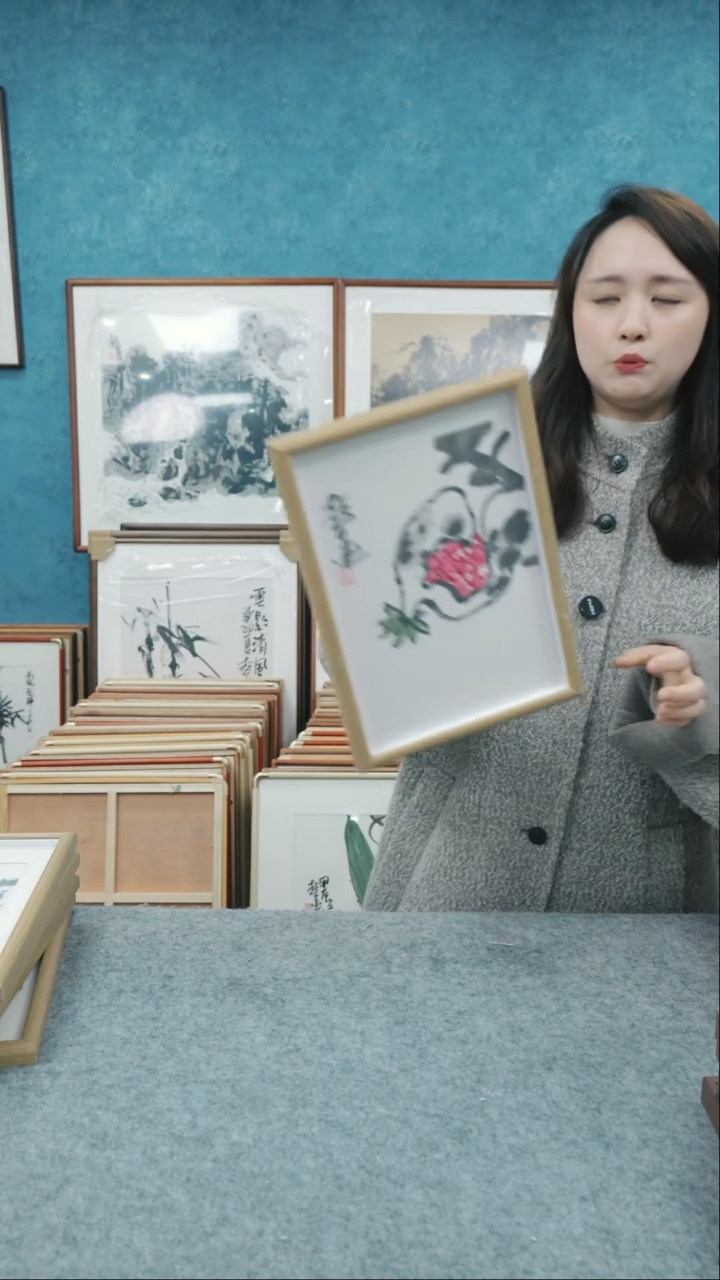 【闪购商品】国画10寸本土老师木质摆台