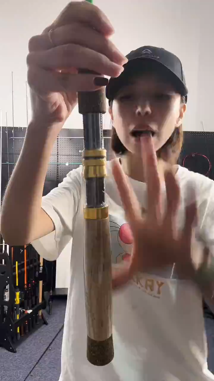碳素（瑕疵杆没有售后 介意勿拍）绿色飞蝇2.25米直柄