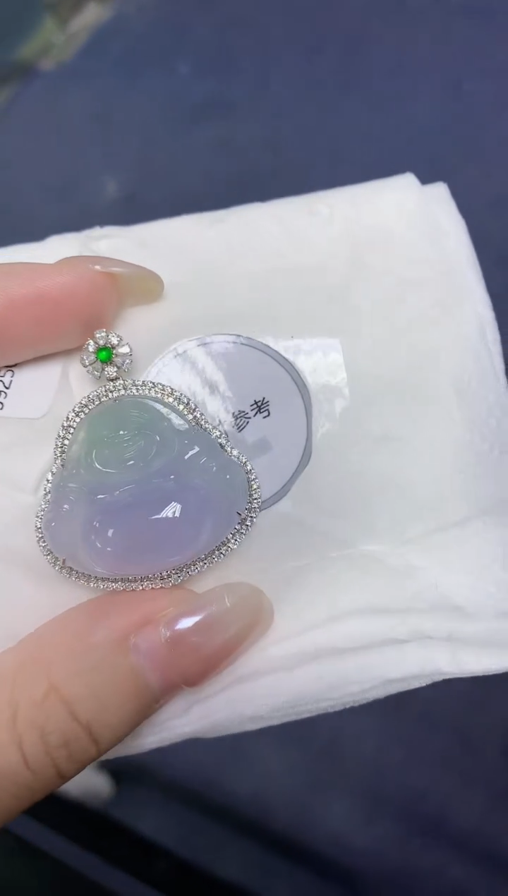 颈饰18K金镶嵌翡翠天然缅甸翡翠A货多样性发一件