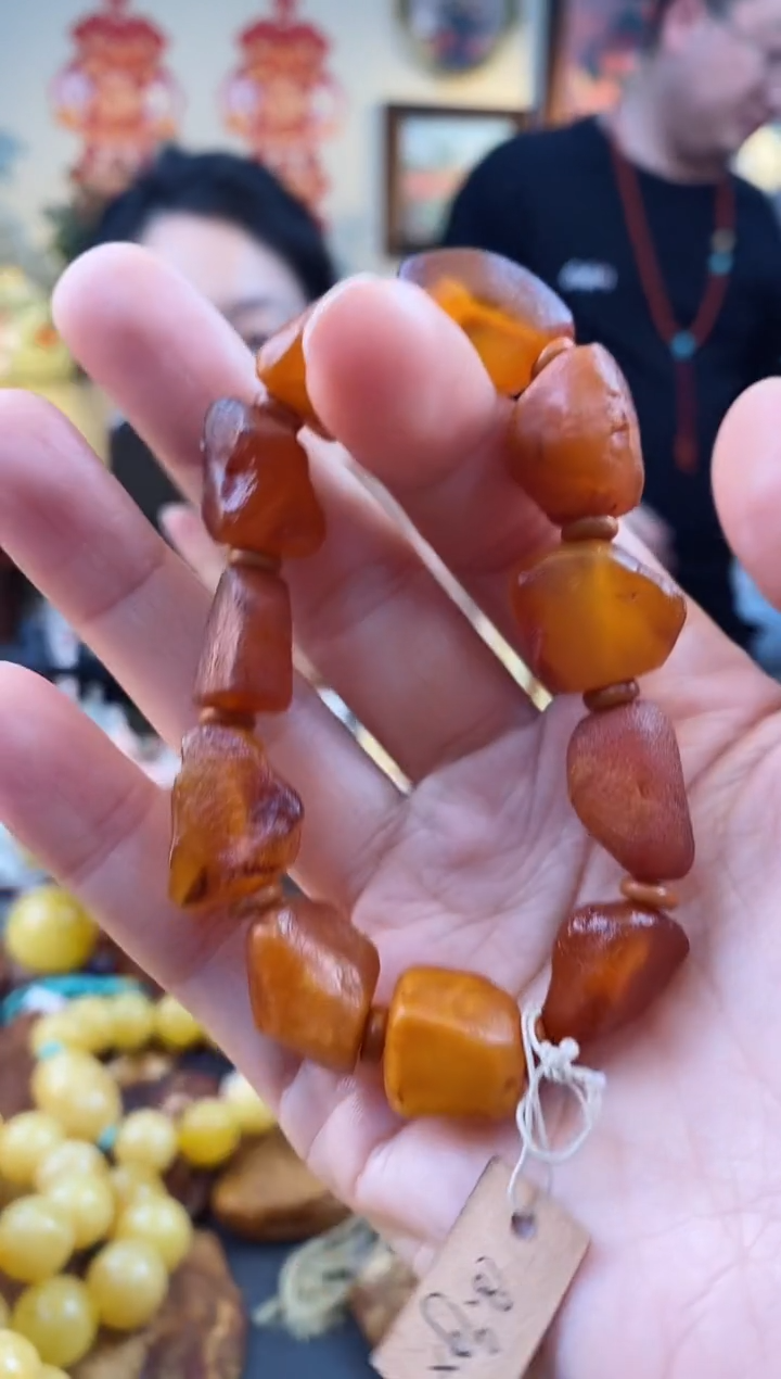 【闪购商品】琥珀手串未镶嵌手串