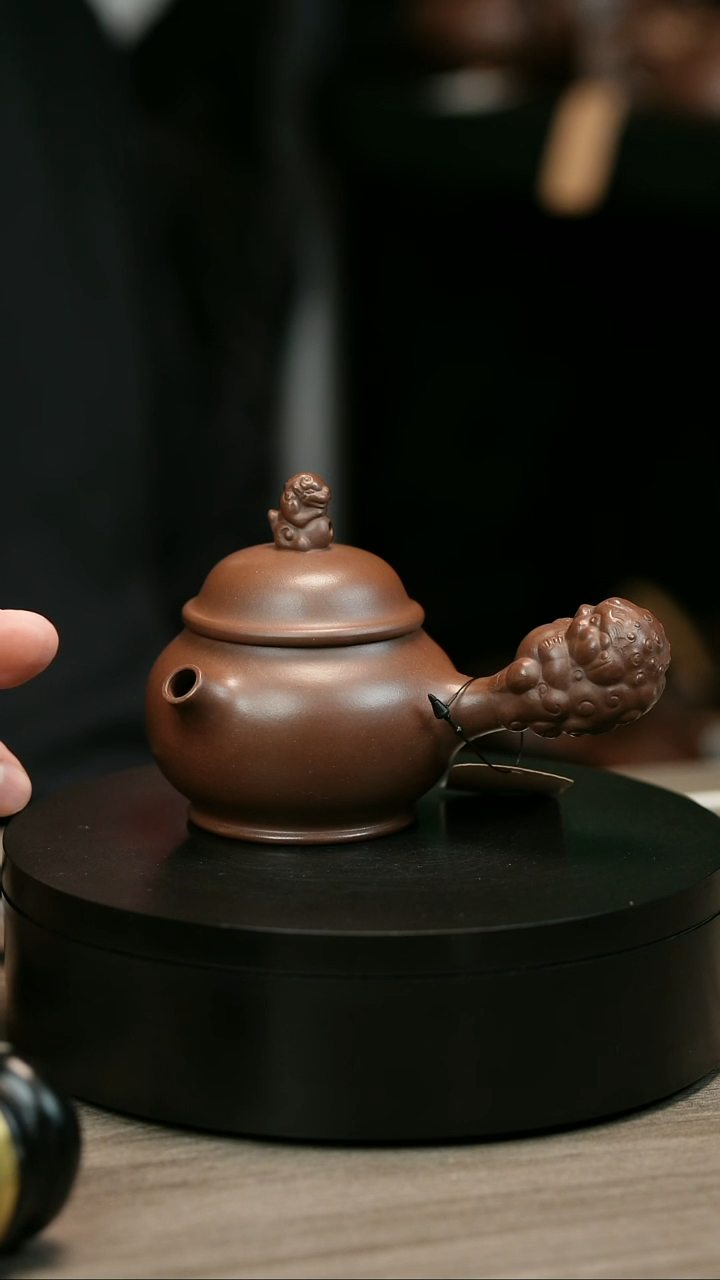 茶壶紫砂用****7H2158赵信军瑞兽唐羽