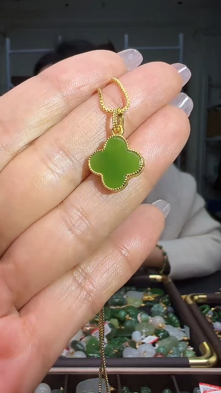 颈饰未镶嵌和田玉（多样性发货.发其一)12.04.92