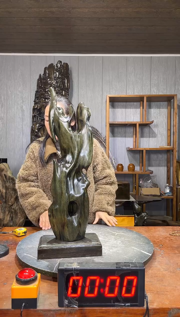 金丝楠听**云阴沉木随型摆件