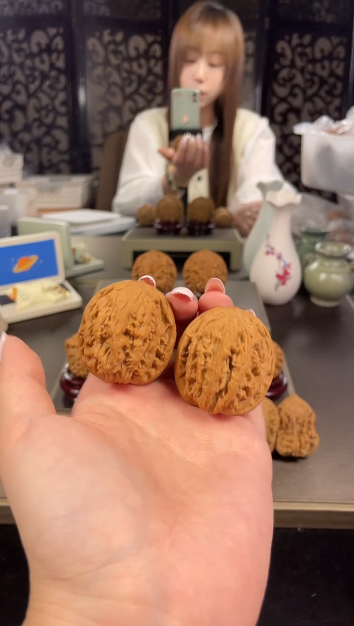 【闪购商品】文玩核桃把件大粗筋44尺-2