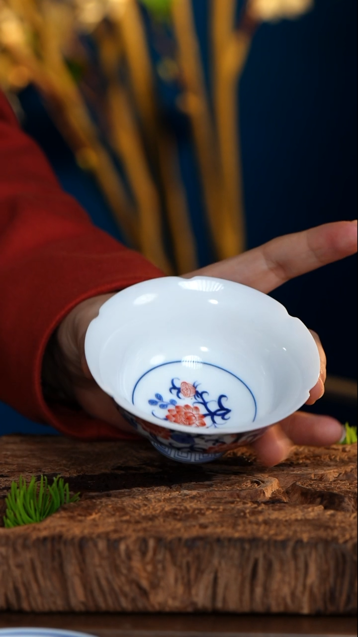 【闪购商品】【1172】青花釉里红一露莲主人杯