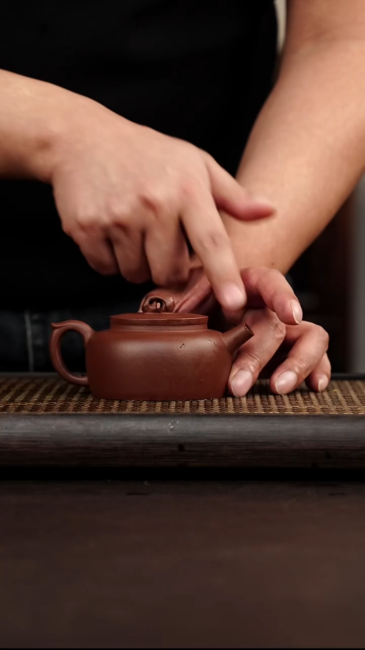 茶壶紫砂宜兴心悦紫砂   时来运转