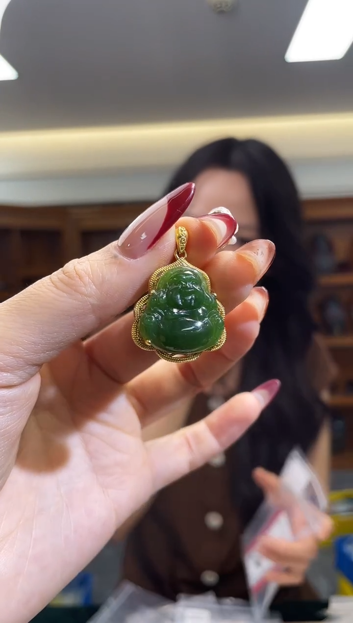 颈饰18K金镶嵌和田玉（多样性发一件）