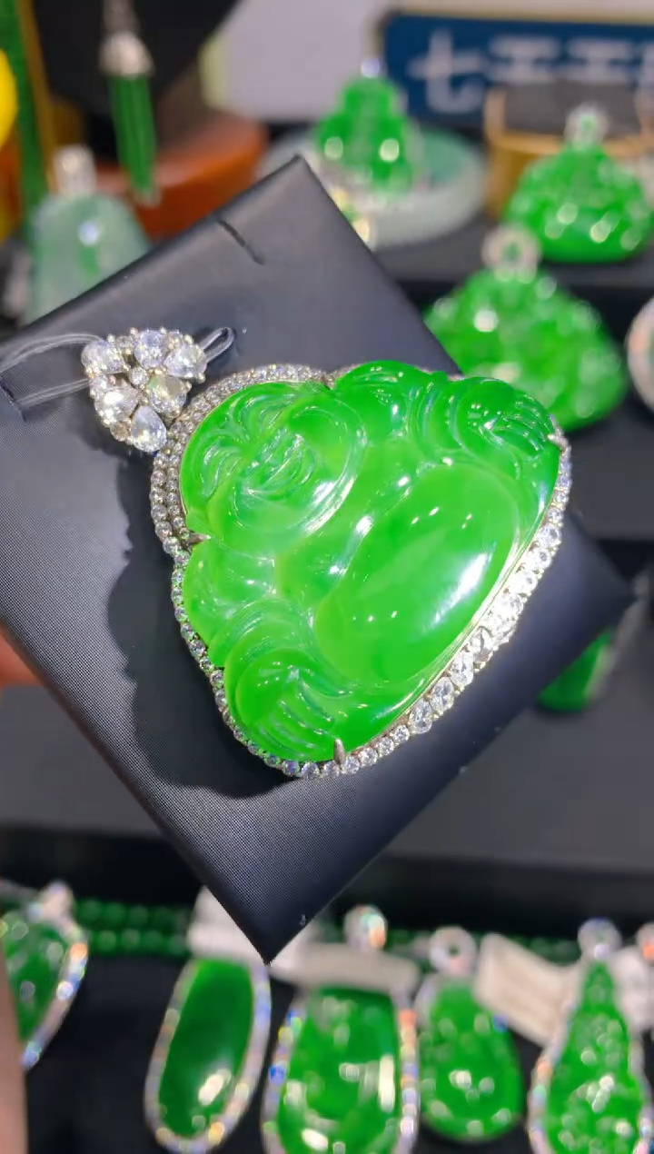 【闪购商品】翡翠颈饰银S925镶嵌28一季