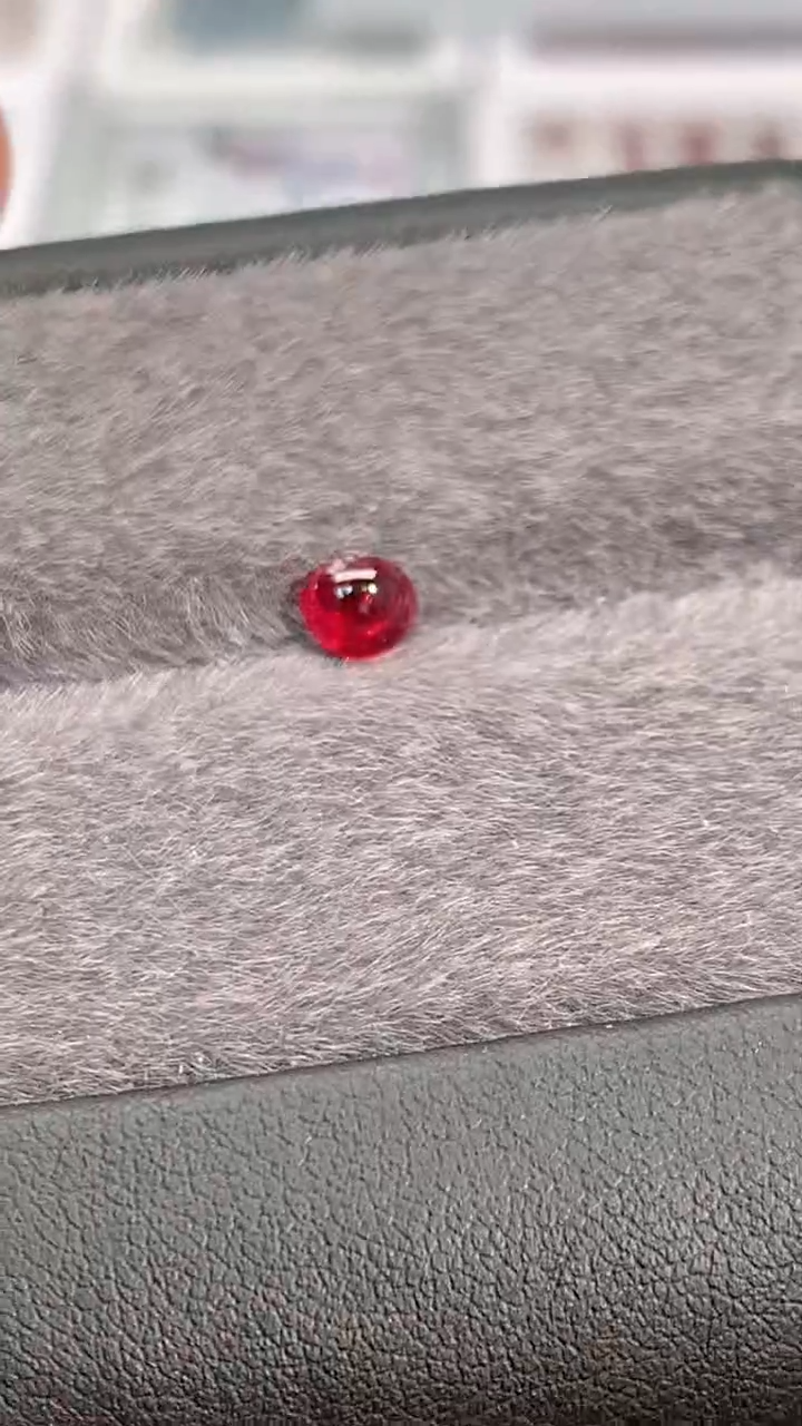 【闪购商品】尖晶石裸石未镶嵌素面绝地0.68