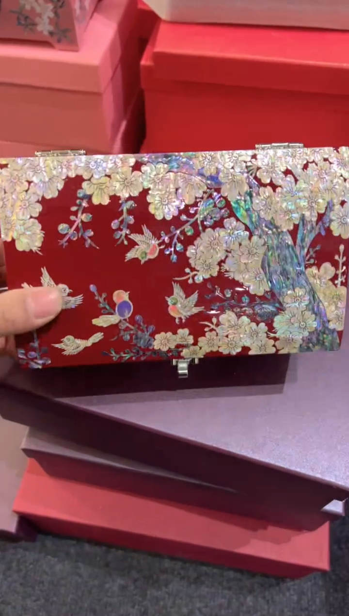 【闪购商品】微瑕不退换鱼锁绒布底弘贝雅螺钿漆器文化馆