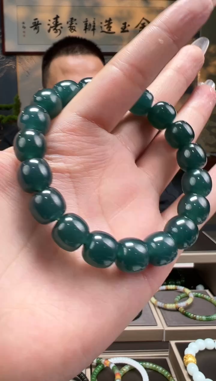 【闪购商品】翡翠手串未镶嵌12mm蓝水