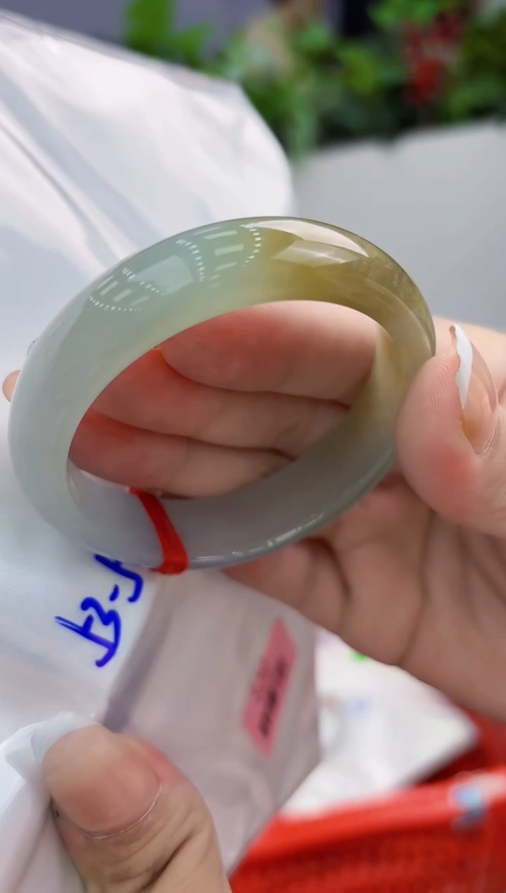 【闪购商品】翡翠手镯未镶嵌翡翠手镯