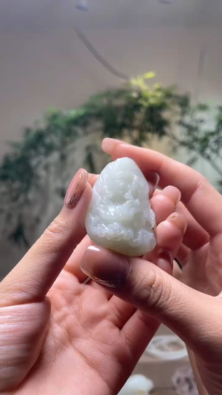 和田玉未镶嵌颈饰新疆和田玉米达料龙牌