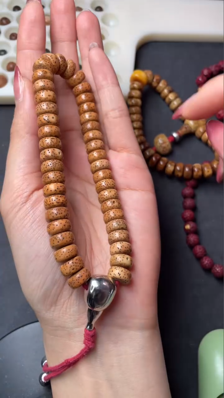 【闪购商品】星月菩提手串精工级浅珀药片11*6手持