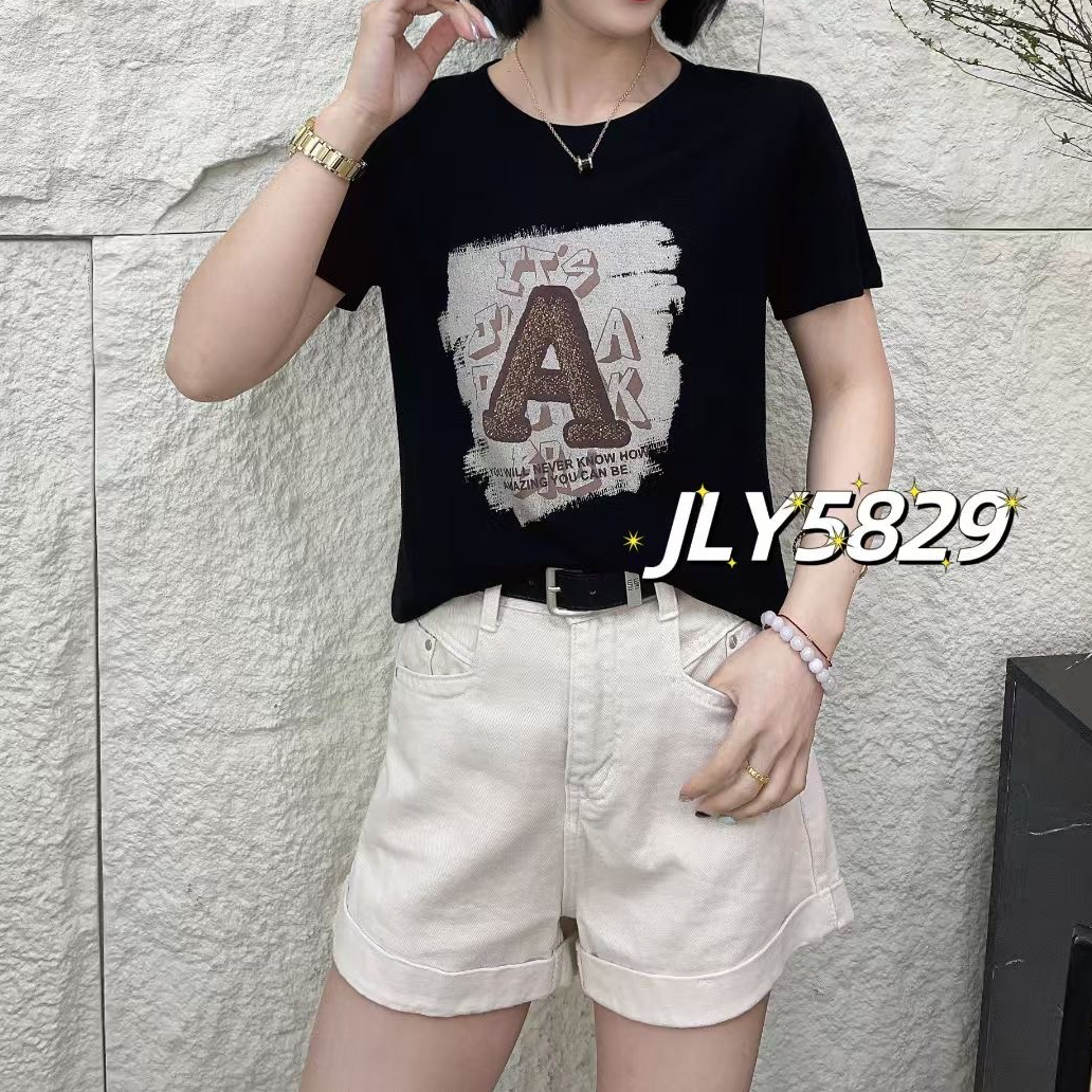 小施家时尚A字母工艺闪钻显瘦T恤5829