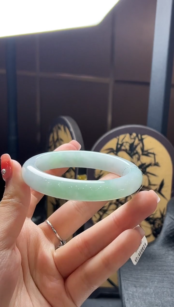 【闪购商品】翡翠手镯未镶嵌翡翠手镯（58）