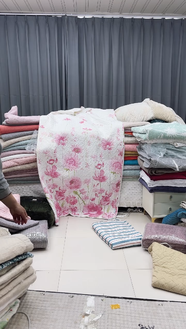 棉白底粉花水洗棉2.3*2.5