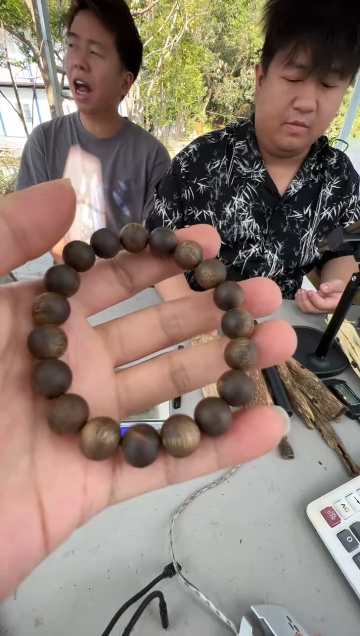 沉香沉香枕乌身沉水1.0圆珠单圈13+多样性发一