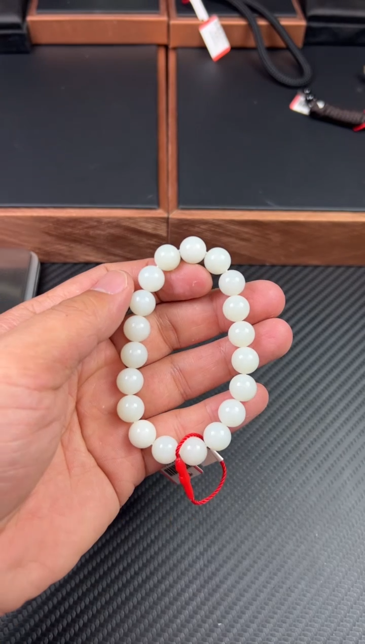 【闪购商品】和田玉手串未镶嵌且末微色差米达卡10