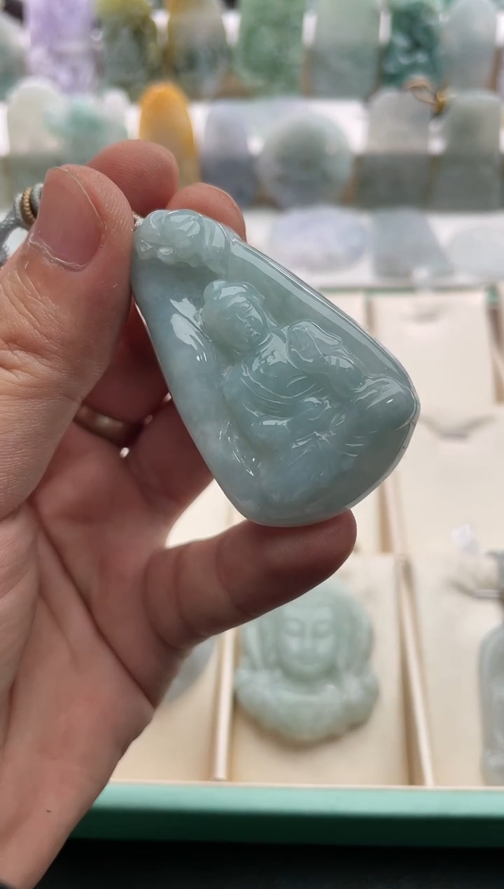 【闪购商品】翡翠颈饰未镶嵌..../2/13/ 59