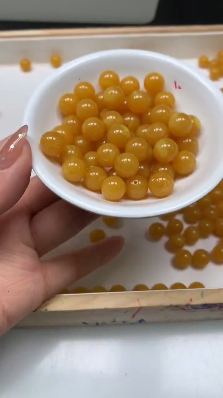 裸石蜜蜡未镶嵌M4 鸡油黄蜜蜡10mm20个15元