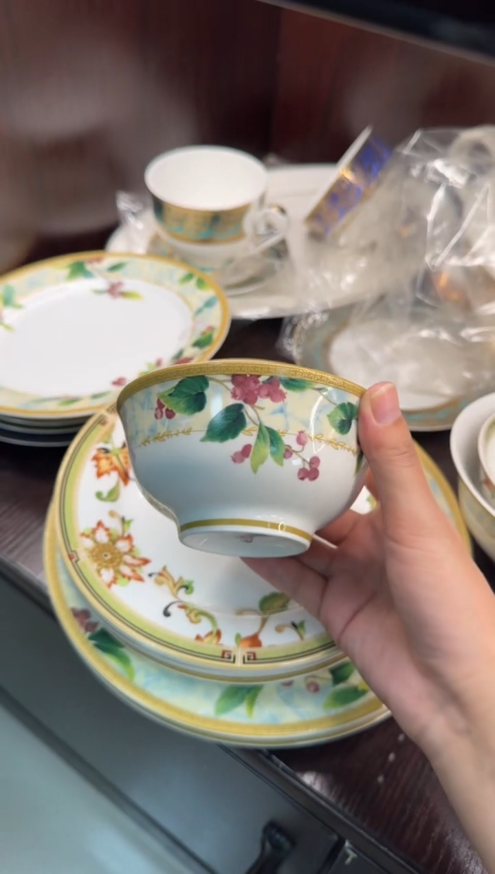 【闪购商品】瓷片4.25英寸碗4个福利款微瑕