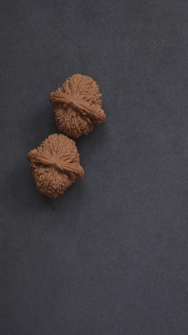 【闪购商品】文玩核桃吊坠南疆石