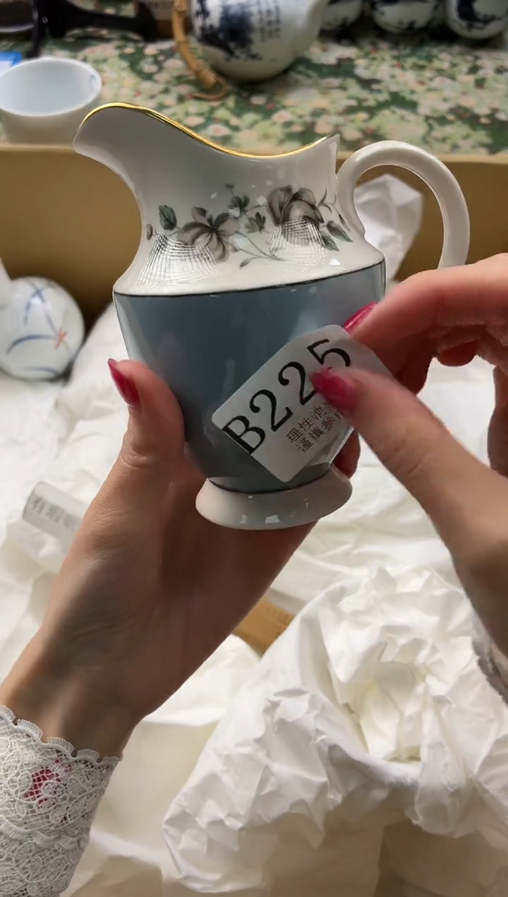 瓷片我****风       B225