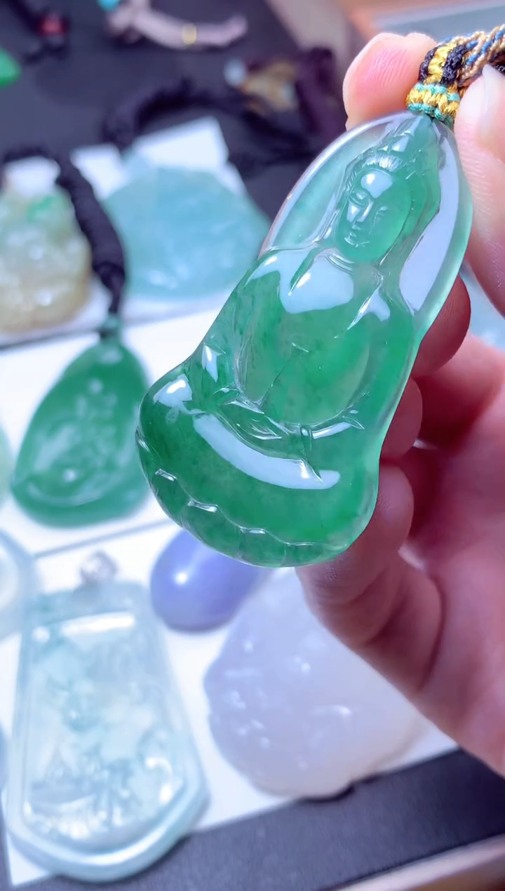 颈饰未镶嵌翡翠天然A货翡翠