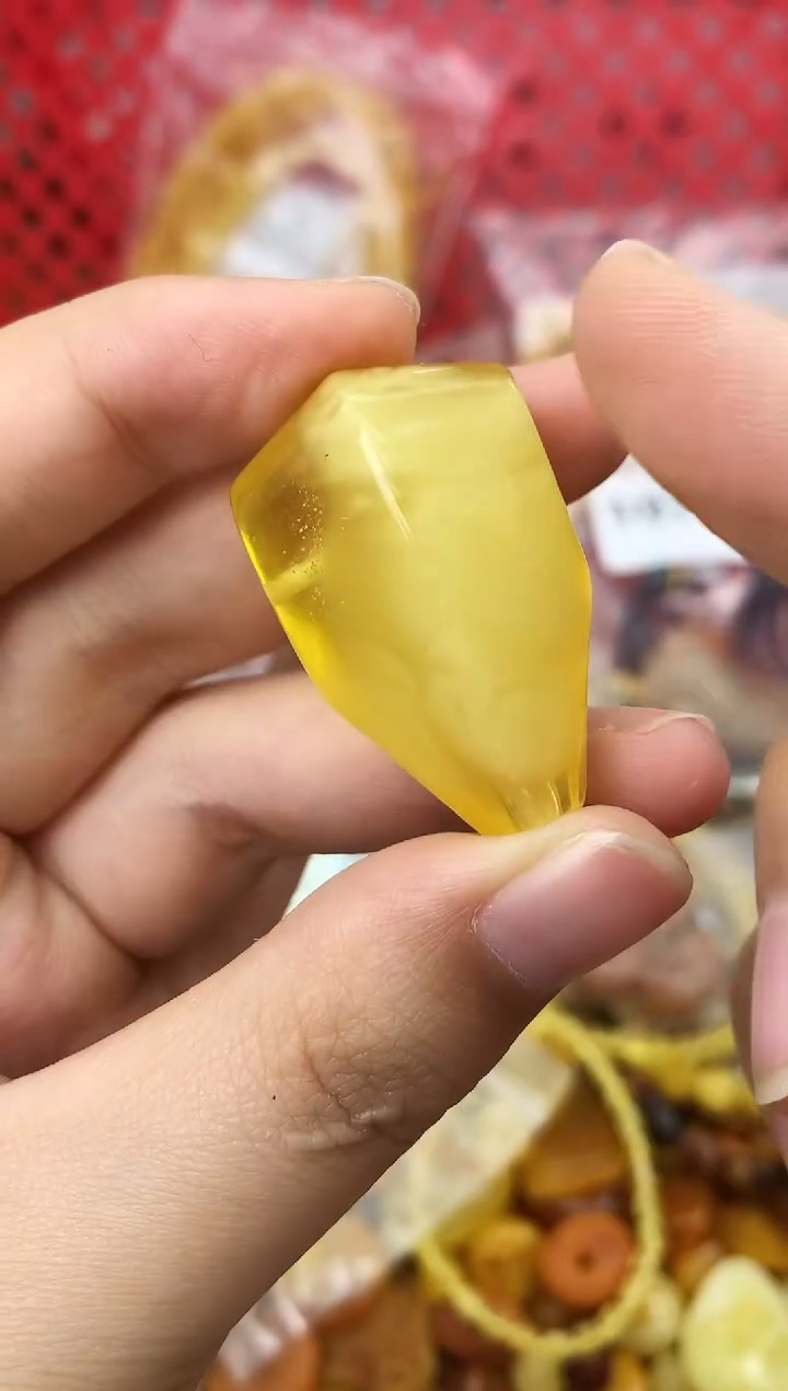 【闪购商品】未镶嵌琥珀珠宝奇石107