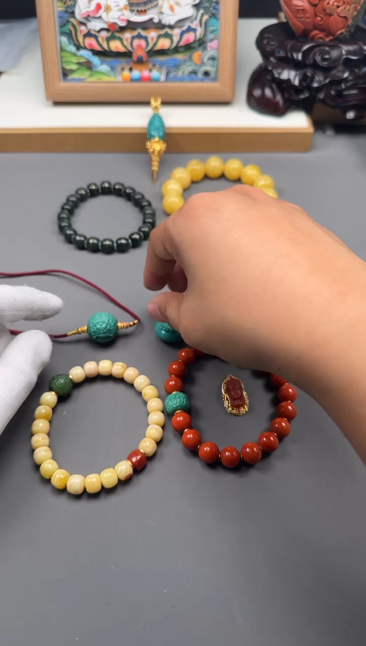 【闪购商品】蜜蜡裸石18K金镶嵌手串手串