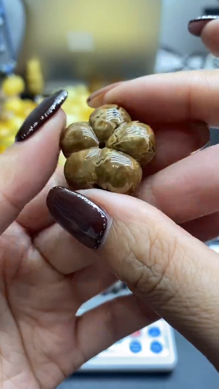 琥珀未镶嵌珠宝奇石126