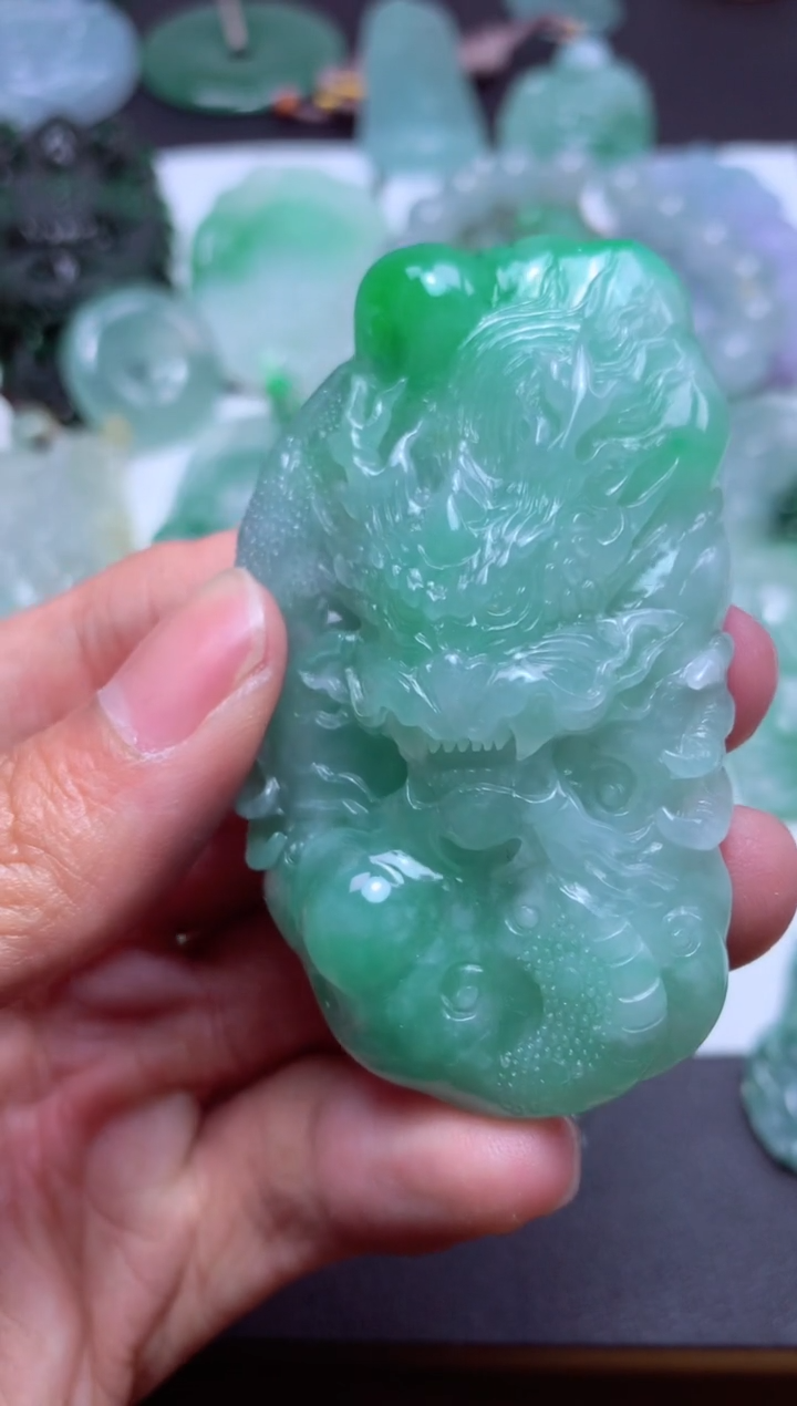 【闪购商品】翡翠颈饰未镶嵌天然翡翠