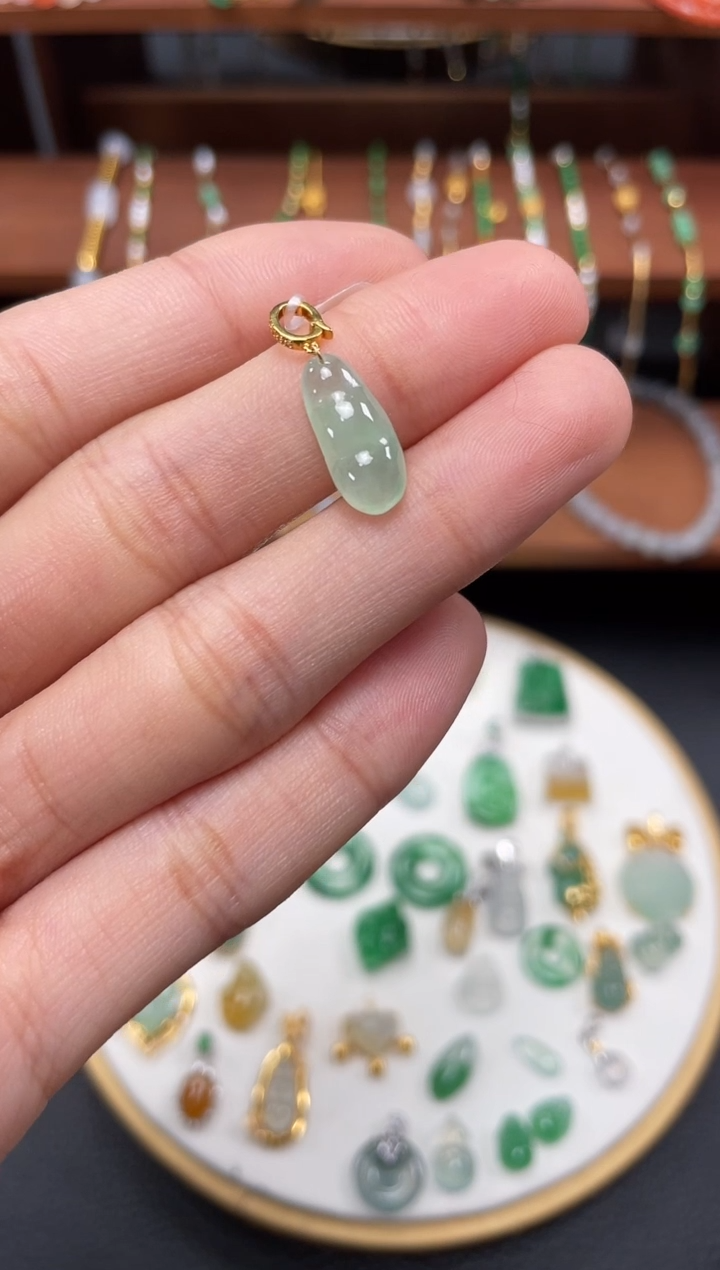 【闪购商品】翡翠吊坠(不含链)18K金镶嵌一个  JK633
