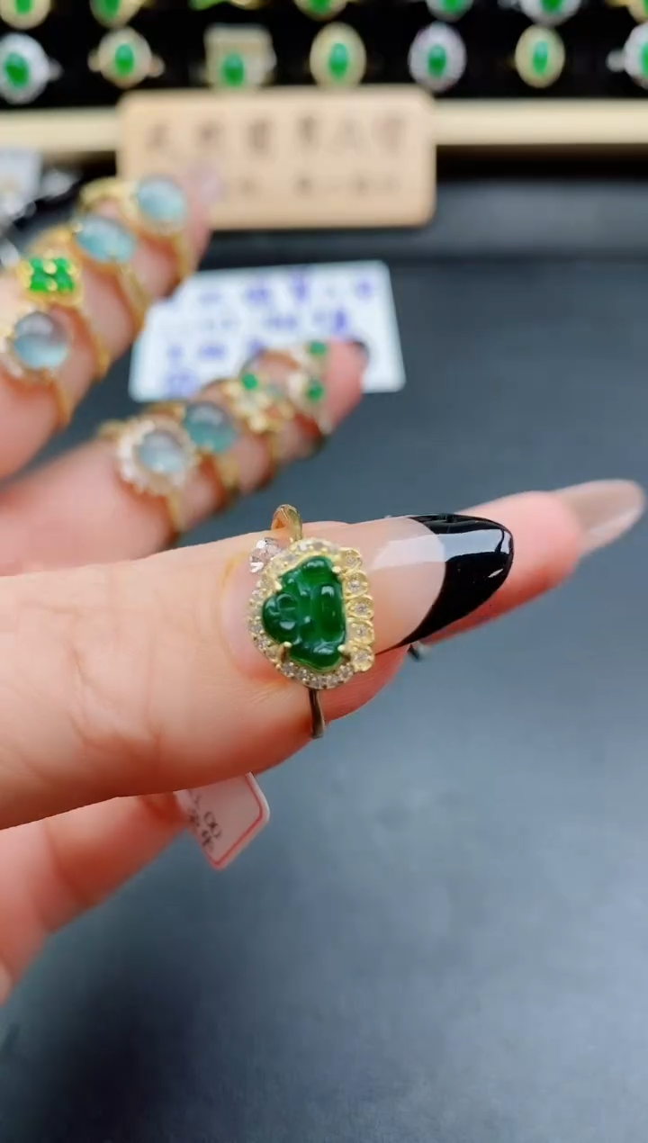 银S925镶嵌戒指翡翠1