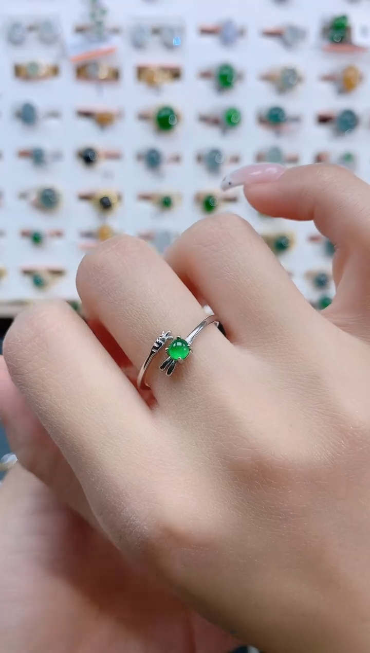 翡翠戒指银S925镶嵌天然翡翠