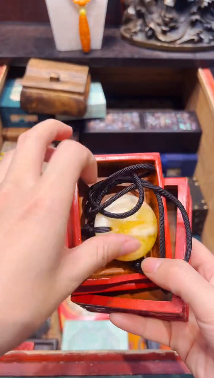 【闪购商品】蜜蜡裸石未镶嵌欣妹专属精选链接b5012