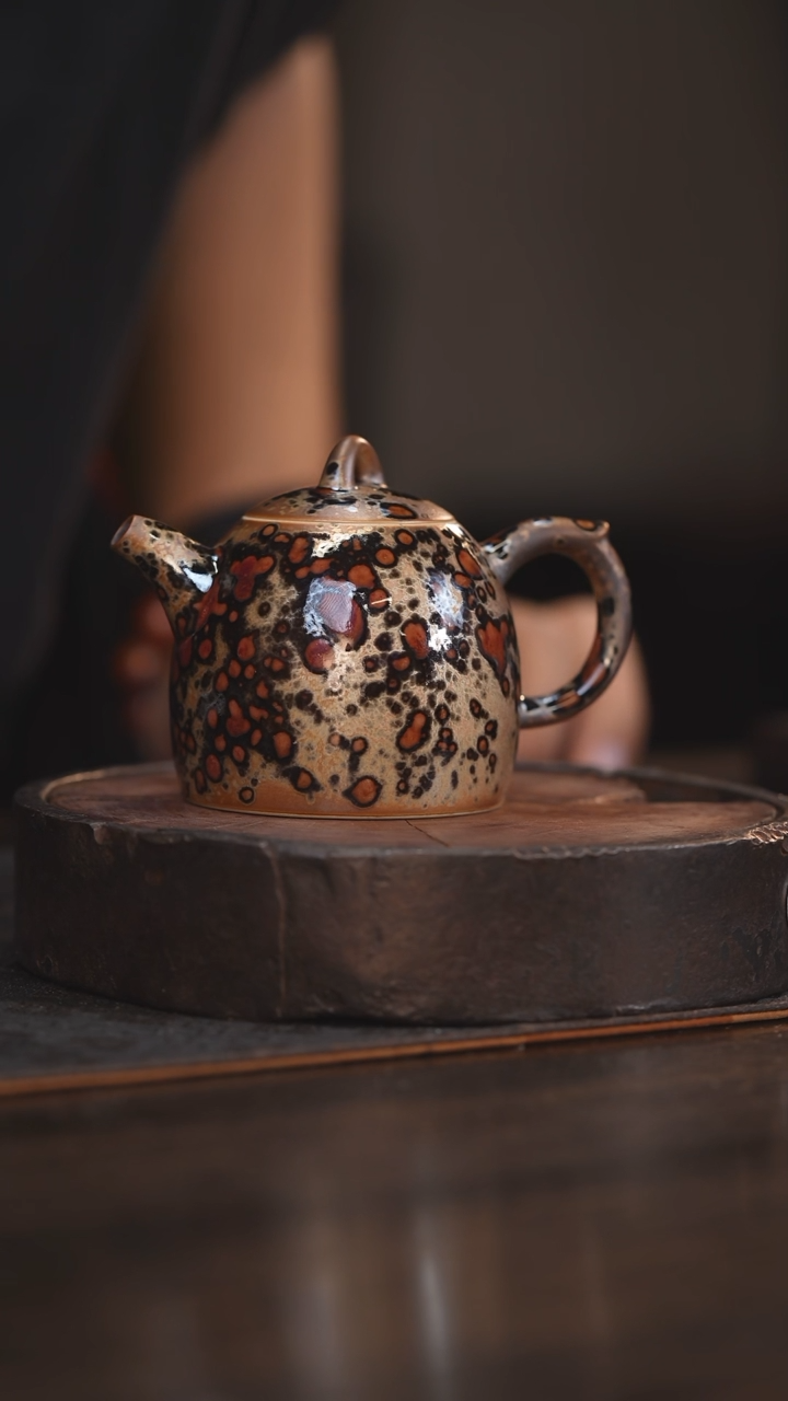 【闪购商品】杯112柴房陶瓷 斑鹿秦权壶