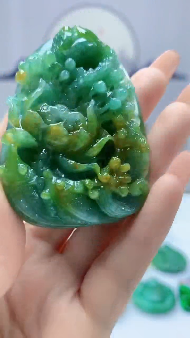 【闪购商品】定制翡翠未镶嵌4852DD-毛货挂件165