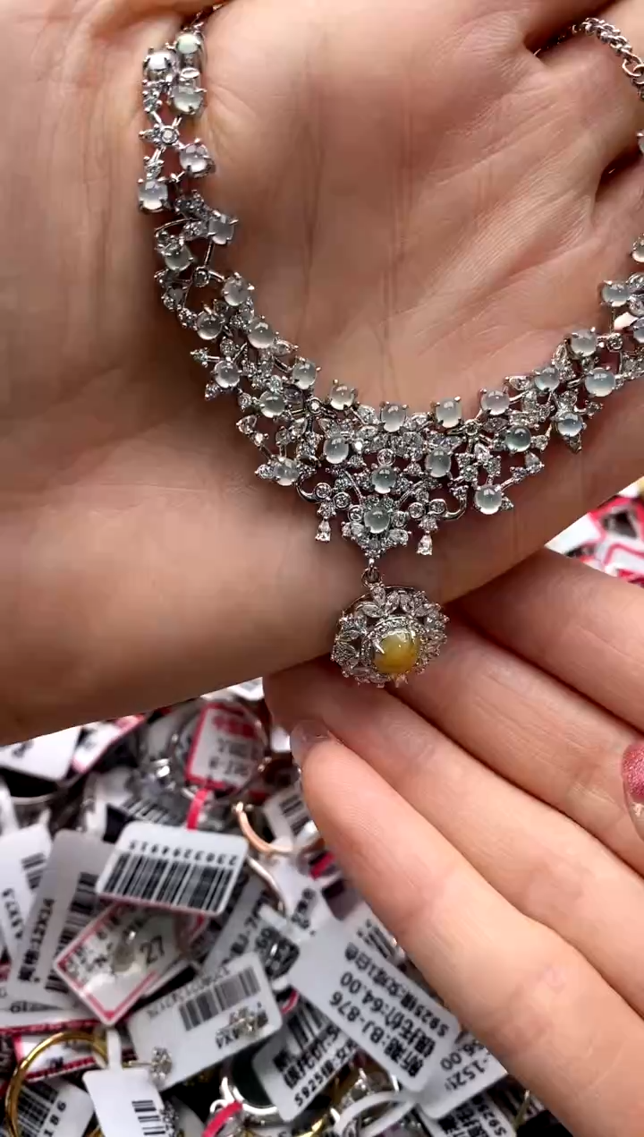 【闪购商品】翡翠戒指银S925镶嵌222222222     4