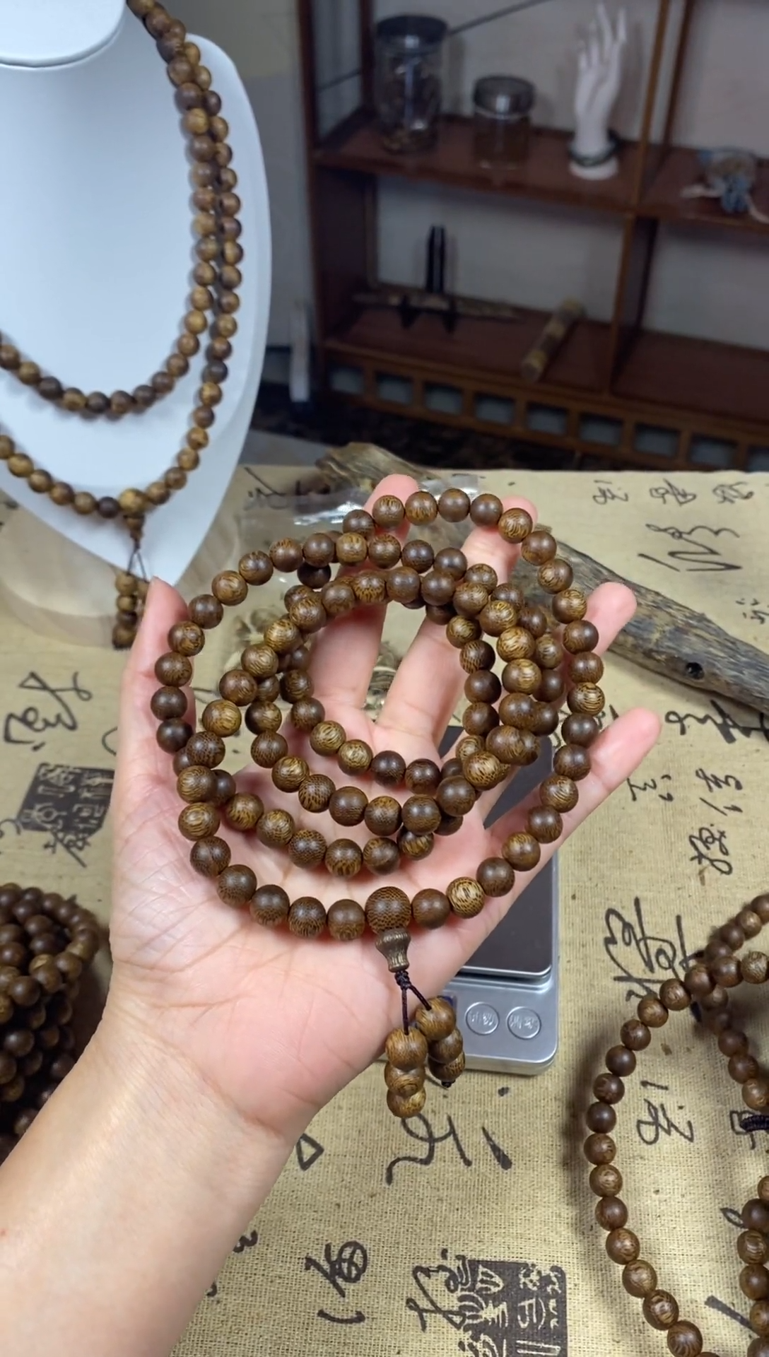 沉香手串多圈红油格卡8   21克