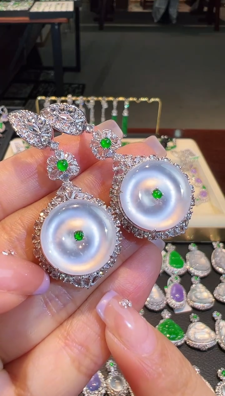 【闪购商品】翡翠耳饰18K金镶嵌翡翠