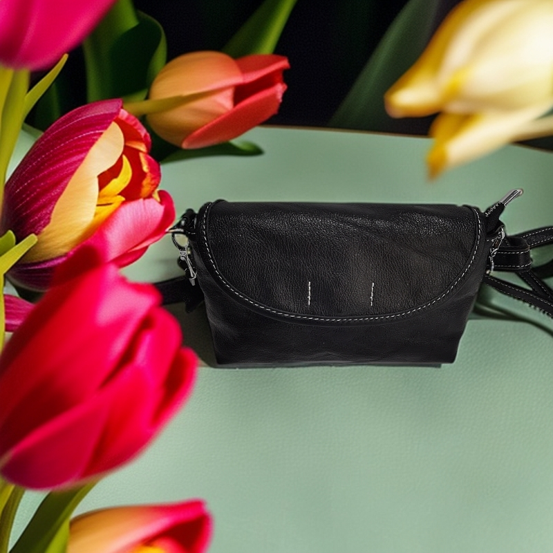 2024真皮礼包斜挎包女经典时尚百搭斜挎小包