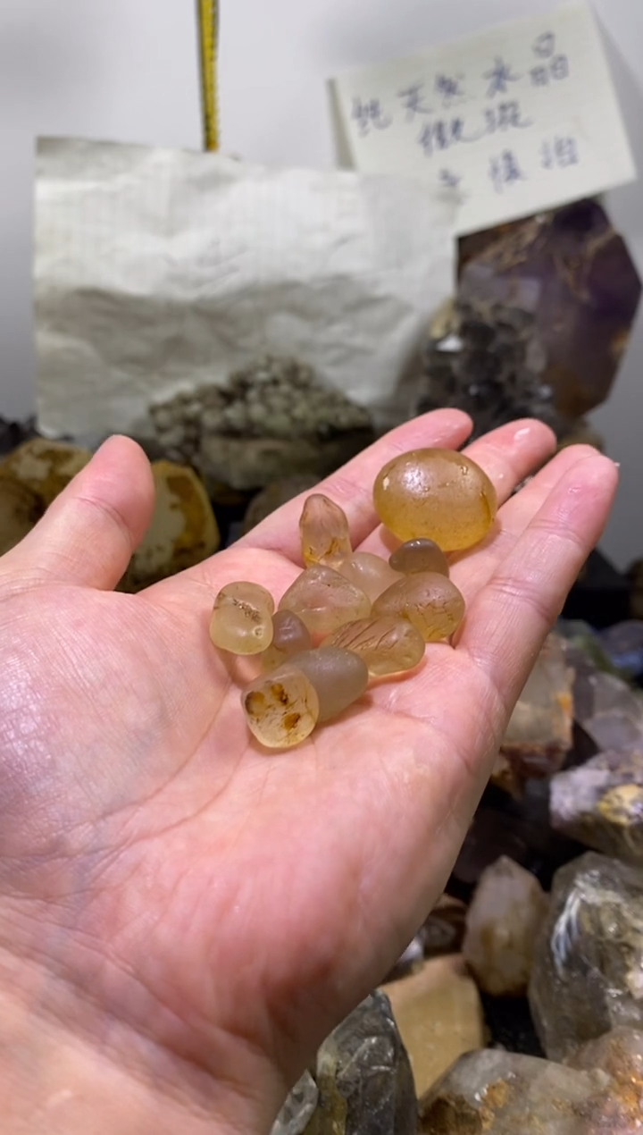 未镶嵌珠宝半成品水晶1号11颗马岛水冲料