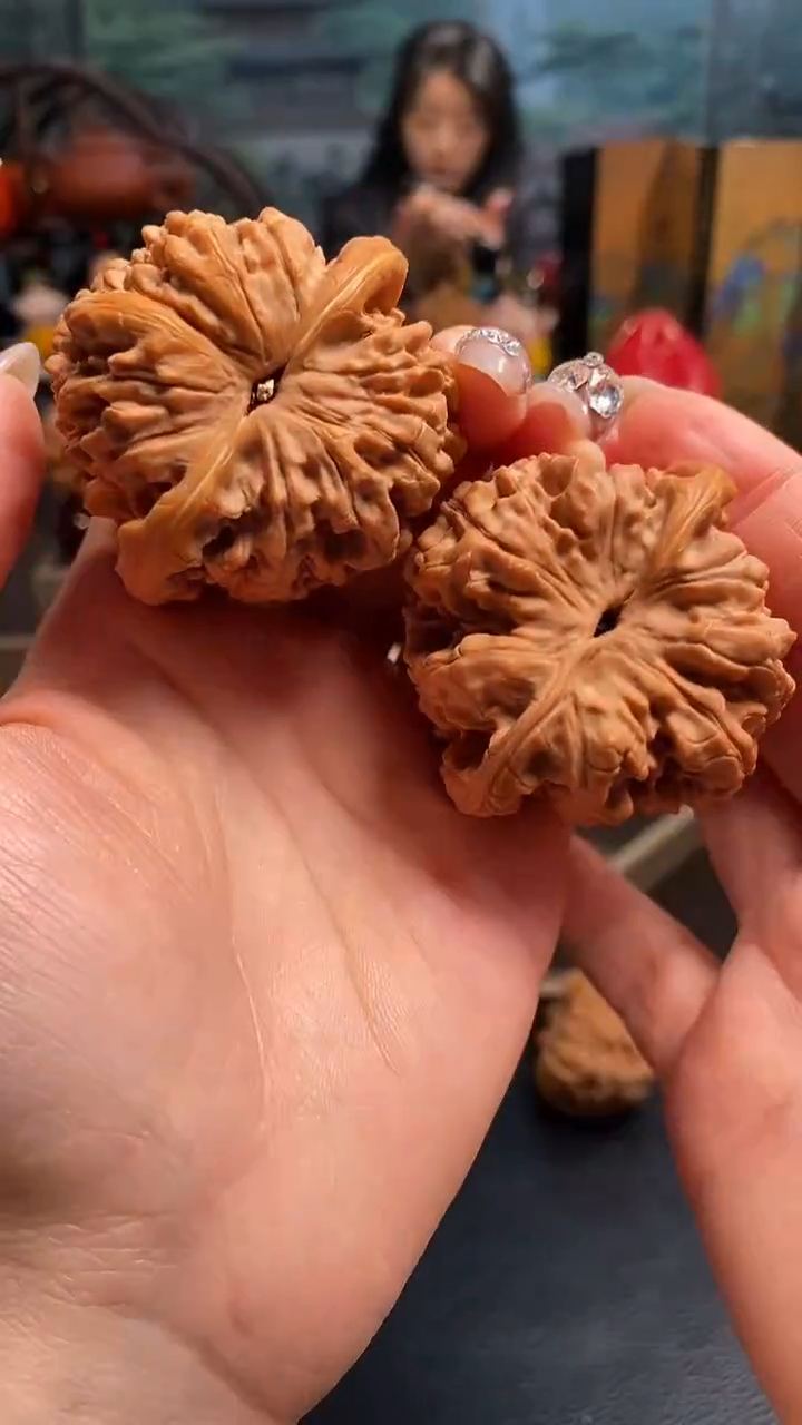 【闪购商品】文玩核桃吊坠K244官帽51