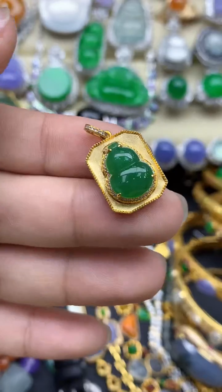 翡翠18K金镶嵌颈饰506-春日珠宝