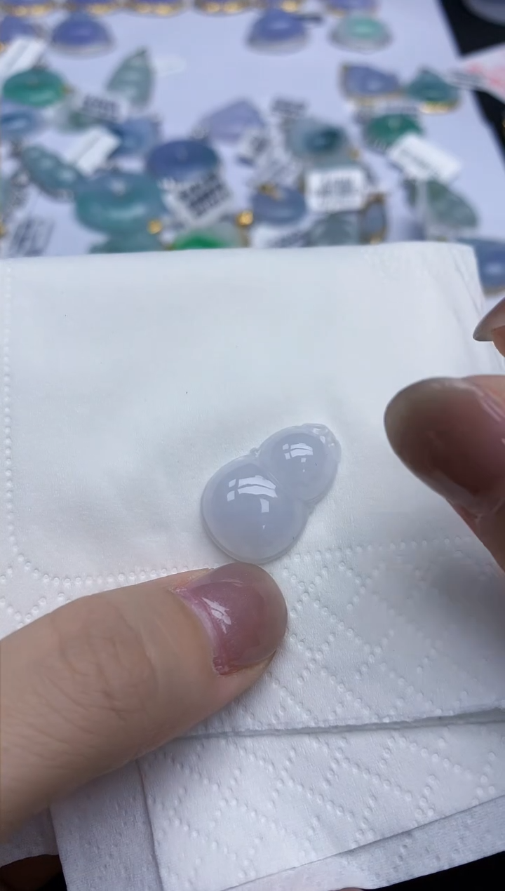 【闪购商品】翡翠颈饰未镶嵌天然翡翠A货