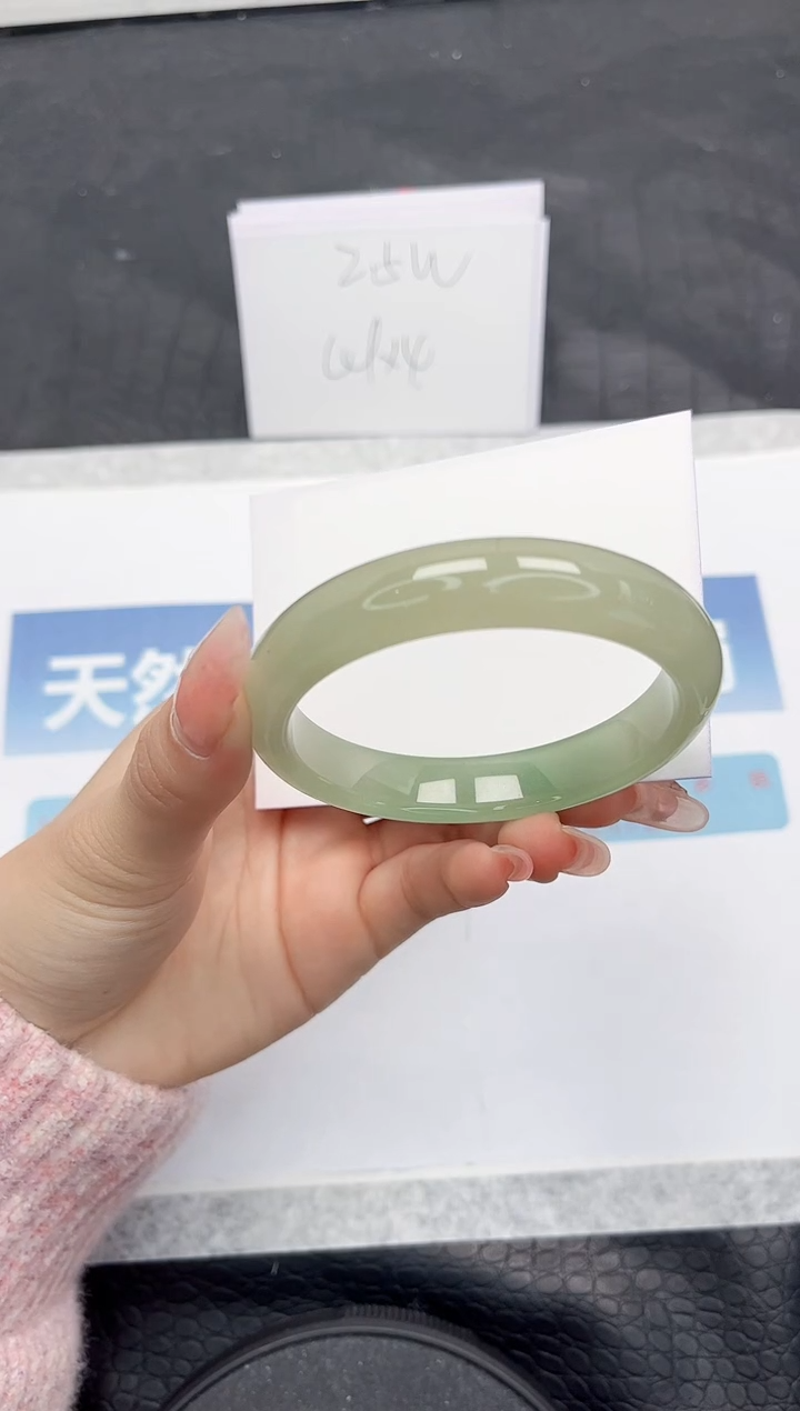 【闪购商品】石英质玉手镯未镶嵌L243-56.6